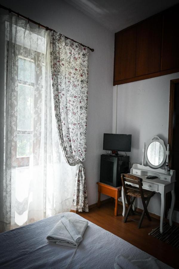 Nymph Hotel Salakos Ngoại thất bức ảnh
