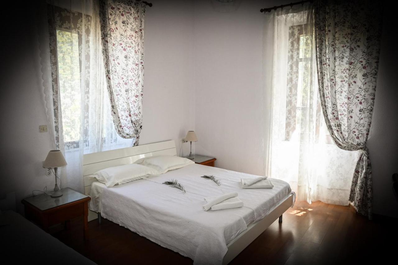 Nymph Hotel Salakos Ngoại thất bức ảnh